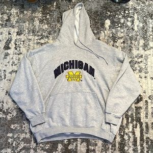 Vintage Michigan Wolverines hoodie size XL